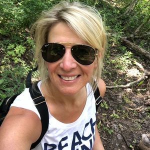 Meet your Posher, Dwana